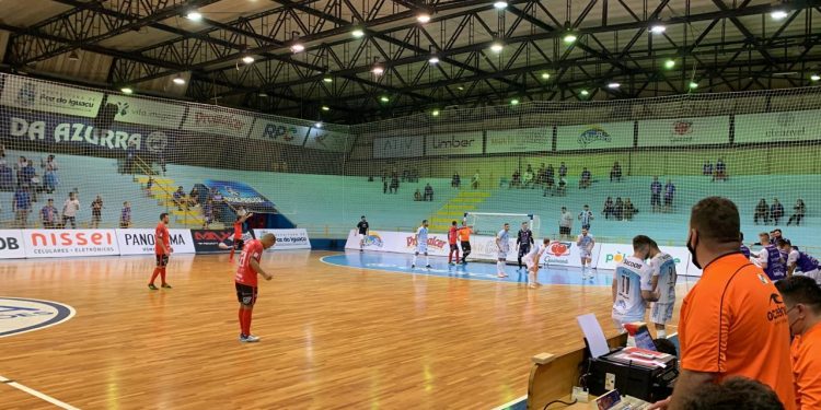 Foz Cataratas vence Campo Mourão em casa e chega a segunda vitória na Série Ouro