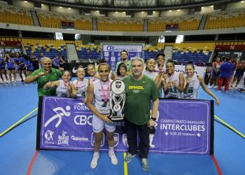 Foz Basquete vence o Campeonato Brasileiro Interclubes sub-20 feminino