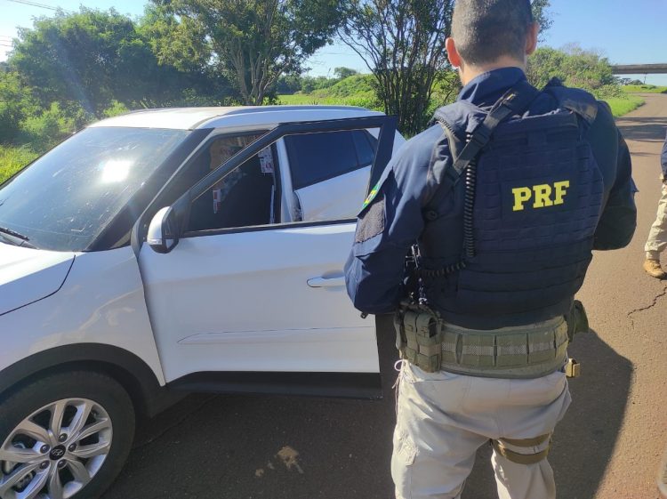 PRF apreende mais de meia tonelada de maconha, eletrônicos, pneus e cigarros em operação na fronteira