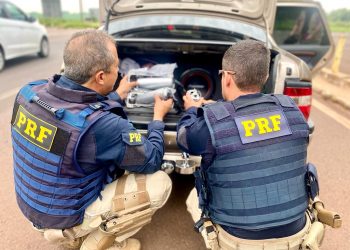 PRF apreende haxixe em módulos de som automotivo em Santa Terezinha de Itaipu