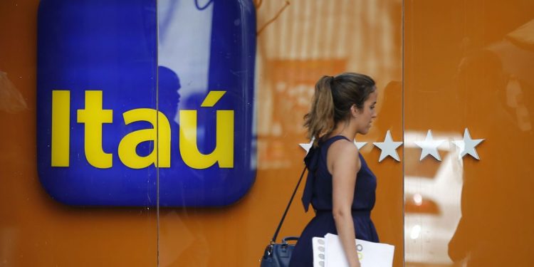 Procon-SP notifica Itaú por falhas em aplicativos e plataformas