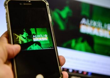 Caixa começa a pagar parcela de março do Auxílio Brasil