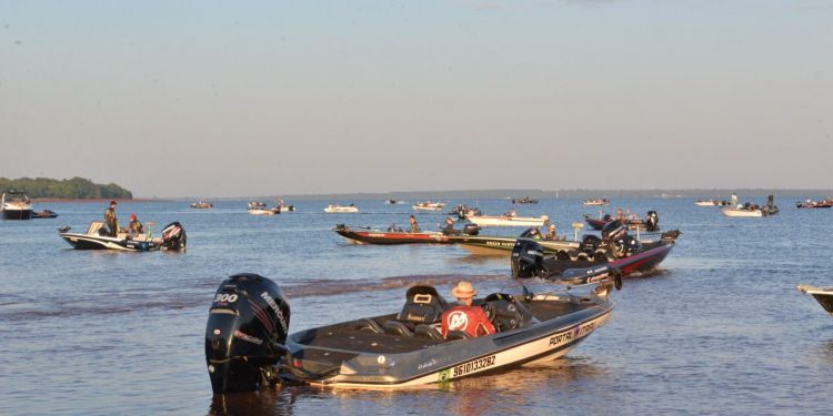 Santa Terezinha de Itaipu sedia 8ª Pesca Internacional ao Tucunaré