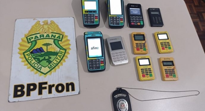 Máquinas de cartão e distintivo da Polícia Civil são apreendidos pelo BPFRON em Medianeira