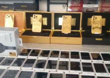 Receita Federal apreende celulares banhados a ouro em Foz do Iguaçu