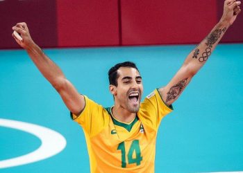 Douglas Souza se aposenta da seleção de vôlei “pela saúde mental”