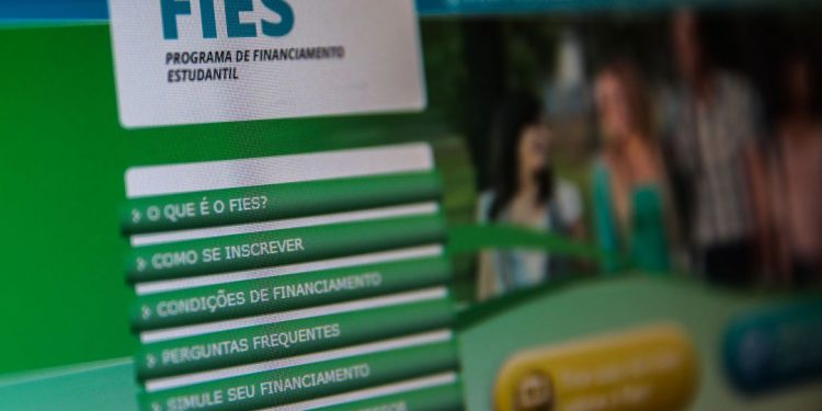 Fies divulga lista de candidatos pré-selecionados