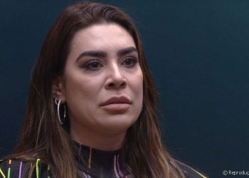 Pais de Naiara Azevedo são feitos refém no interior do Paraná
