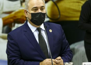 Ministro pede ao Senado para rebaixar covid-19 à situação de endemia