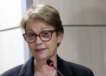 Brasil tem fertilizantes até outubro, garante ministra da Agricultura