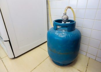 Procon investiga se distribuidoras de gás repassaram redução de preço aos consumidores