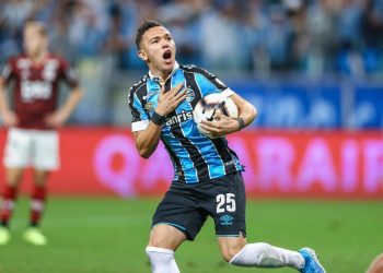 O calote de R$ 30 milhões entre Grêmio e Foz do Iguaçu Futebol Clube (Foto: Reprodução/Globo)