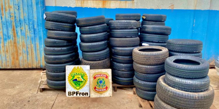 Ação integrada apreende pneus em depósito clandestino próximo à Ponte da Amizade