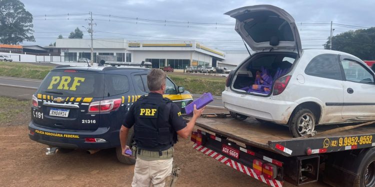 Vídeo: Após acompanhamento tático PRF prende um homem com 350 quilos de maconha