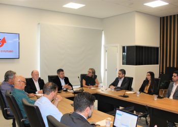 Acelera Foz e CCR Aeroportos debatem fortalecimento da malha aérea