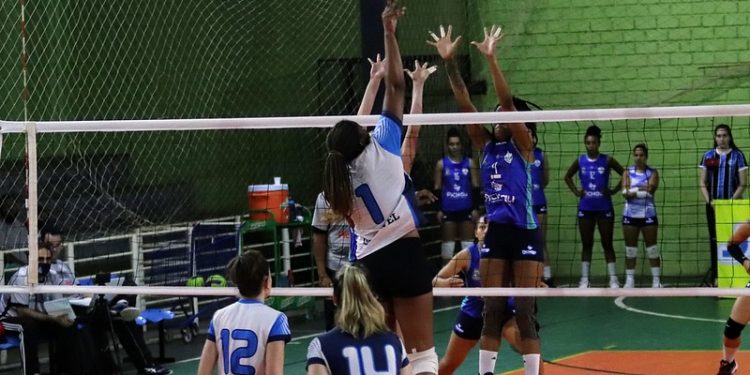 Foz será sede dos campeonatos escolares de voleibol brasileiro e mundial