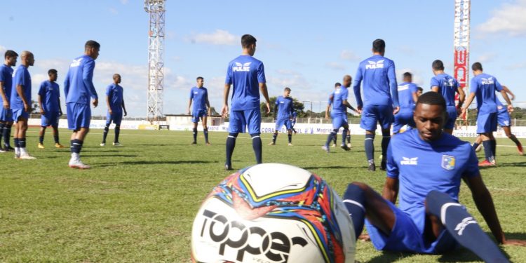 Foz do Iguaçu FC deve repetir time titular que venceu fora contra Toledo em casa