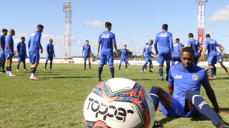Foz do Iguaçu FC deve repetir time titular que venceu fora contra Toledo em casa