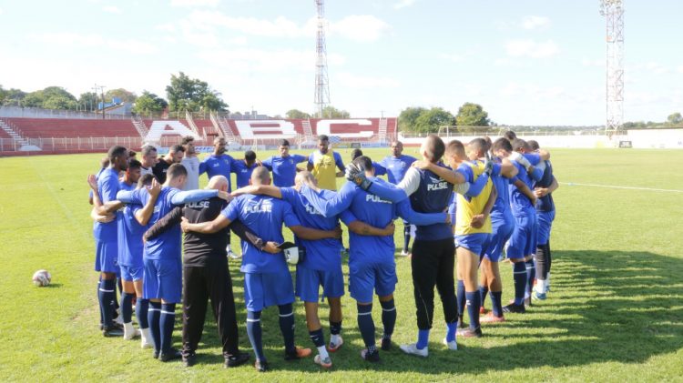 Foz do Iguaçu FC deve repetir time titular que venceu fora contra Toledo em casa