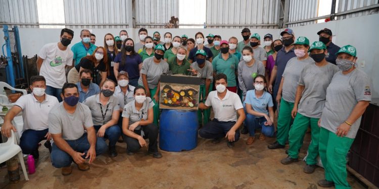 Iniciativa educacional da Itaipu e do PTI forma técnicos em reciclagem de resíduos orgânicos