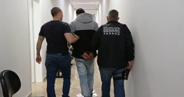 Polícia Civil cumpre mandados de busca e apreensão e mandados de prisão em Foz