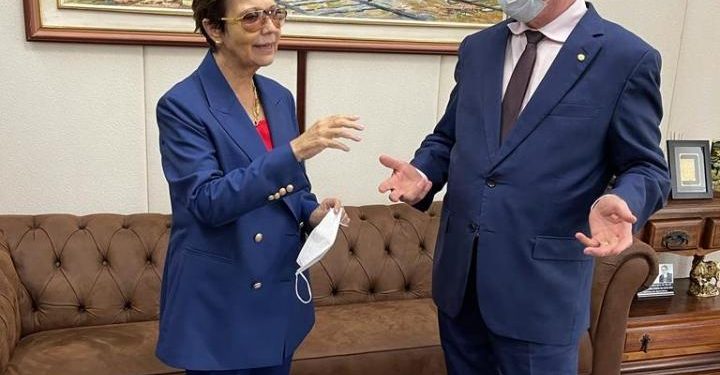 Centro de Convenções poderá ser uma central de cargas do aeroporto, diz vermelho