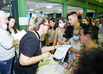 Famílias do Morumbi recebem títulos definitivos de seus imóveis