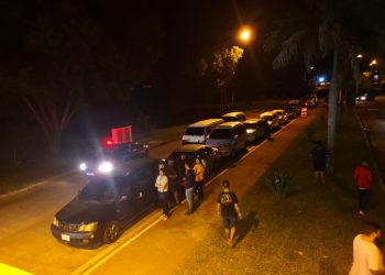 Em fiscalização na aduana da Argentina, 16 carros são apreendidos por descaminho