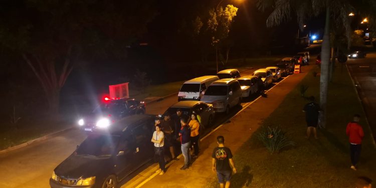 Em fiscalização na aduana da Argentina, 16 carros são apreendidos por descaminho