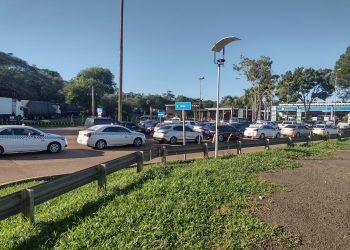 Longas filas para atravessar para a Argentina neste início de semana