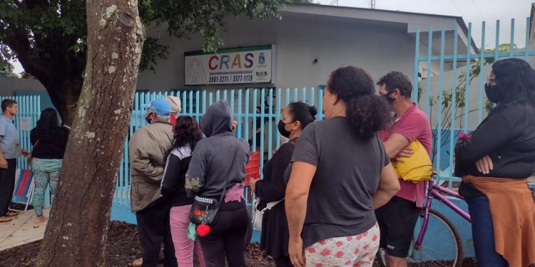 Cerca de 17 mil pessoas tiveram o Auxílio Brasil bloqueado em Foz do Iguaçu