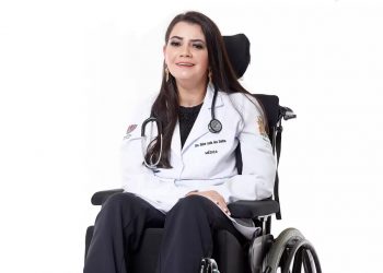 Unioeste forma a primeira estudante de Medicina com tetraparesia do Brasil