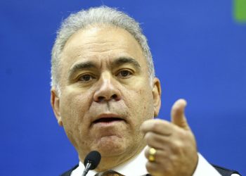 Ministro detalha motivos para decretar fim da emergência sanitária