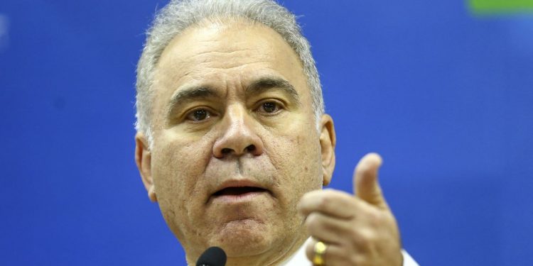Ministro detalha motivos para decretar fim da emergência sanitária