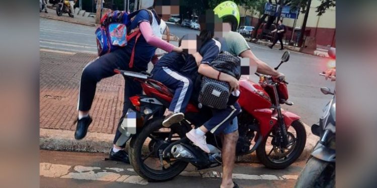Prefeitura de CDE monta operação para coibir excesso de passageiros em motocicletas