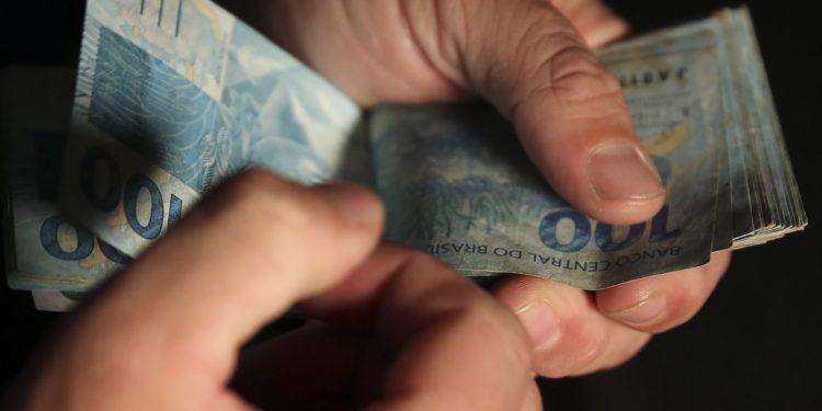 Caixa conclui pagamento da parcela de abril do Auxílio Brasil