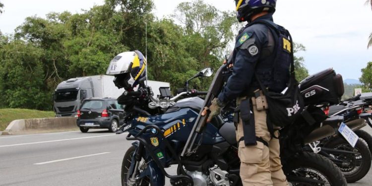 Feriadão teve menos acidentes e mais mortos nas rodovias federais
