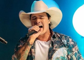 Cantor Aleksandro, da dupla com Conrado, morre em acidente