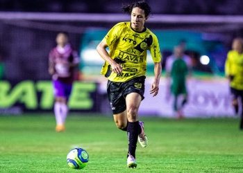Cavani estreia pelo FC Cascavel vindo do futebol amador da cidade