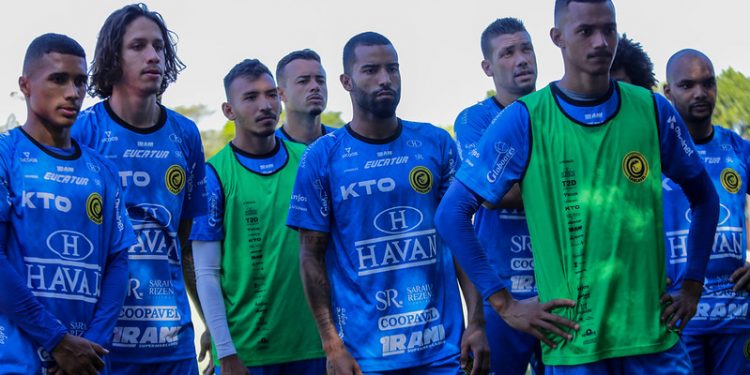 FC Cascavel recebe o Azuriz para manter invencibilidade na Série D