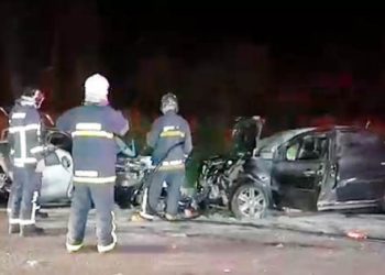 Três pessoas morrem em batida frontal de dois carros na BR-369