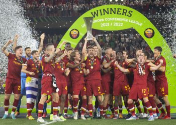 Roma vence a primeira edição da Conference League