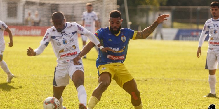 Foz do Iguaçu FC empata com o Iguaçu e joga pela classificação em casa