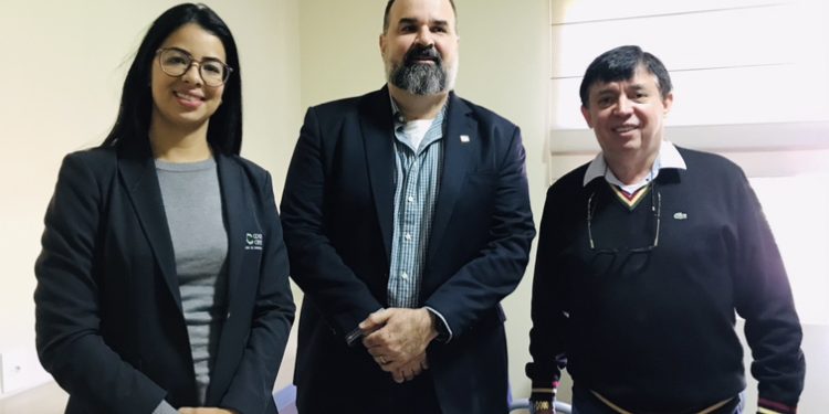 Secretário de Comunicação e Cultura do Paraná, João Debiasi, visita a Rádio Cultura