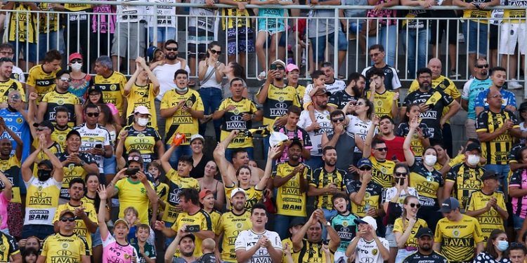 FC Cascavel faz promoção de ingressos para jogo da Série D