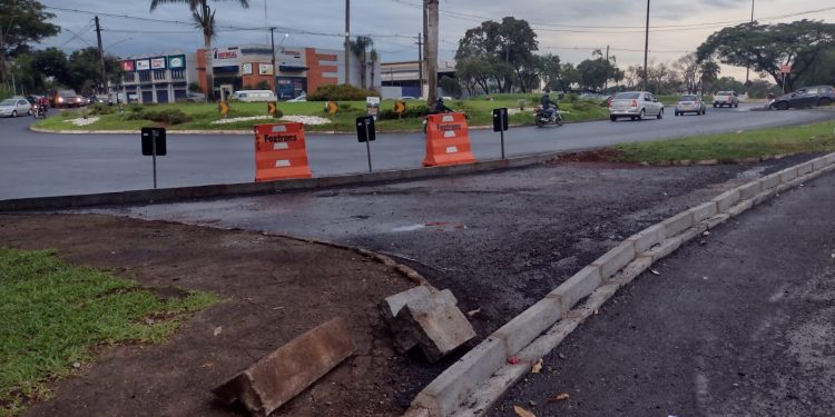 Foztrans explica mudanças na rotatória da Avenida Costa e Silva e Jules Rimet