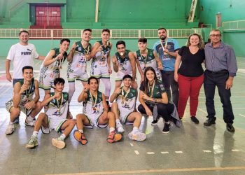 Basquete de Foz do Iguaçu conquista o ouro no Jogos Escolares
