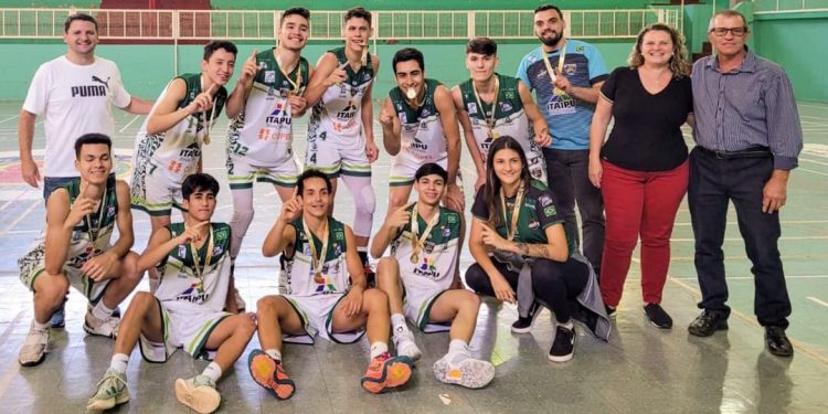 Basquete de Foz do Iguaçu conquista o ouro no Jogos Escolares