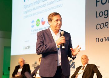 Prefeito Chico Brasileiro participa do encerramento do Fórum Internacional de Logística Multimodal Sustentável