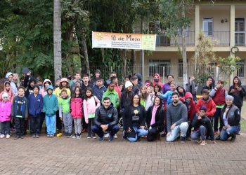 Alunos do CAIA participam de palestra sobre modos de identificar e denunciar situações de abuso